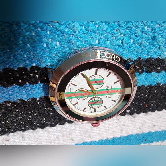 Gucci Watch - Picture 3 of 4